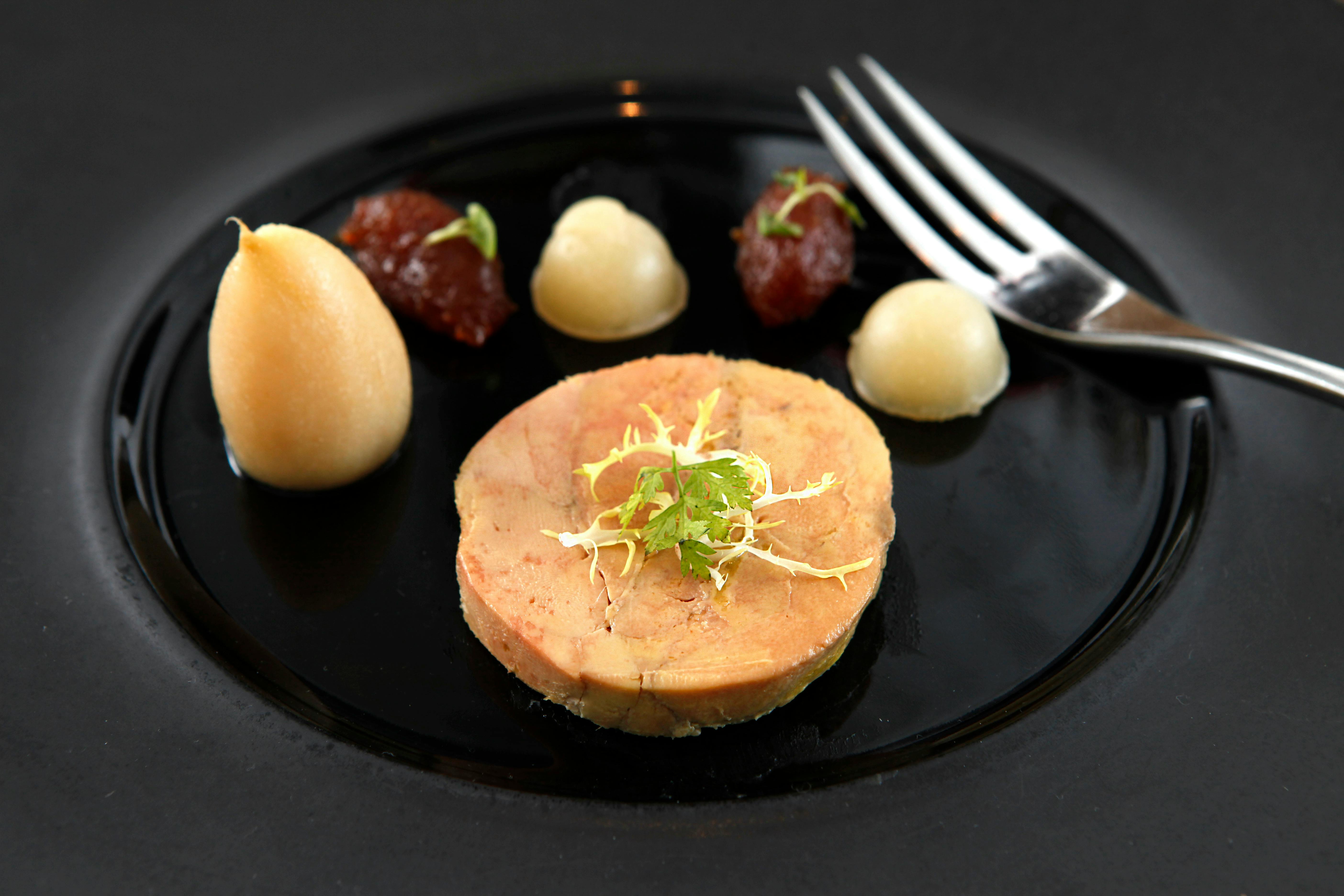 Foie gras entier — spécialité du Périgord